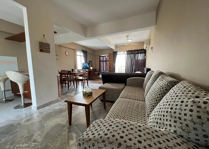 Ocean View Studio Unit At Homey Homes